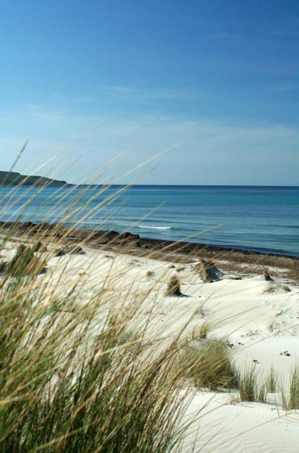 La Contea Bed and Breakfast SantʼAnna Arresi Buitenkant foto