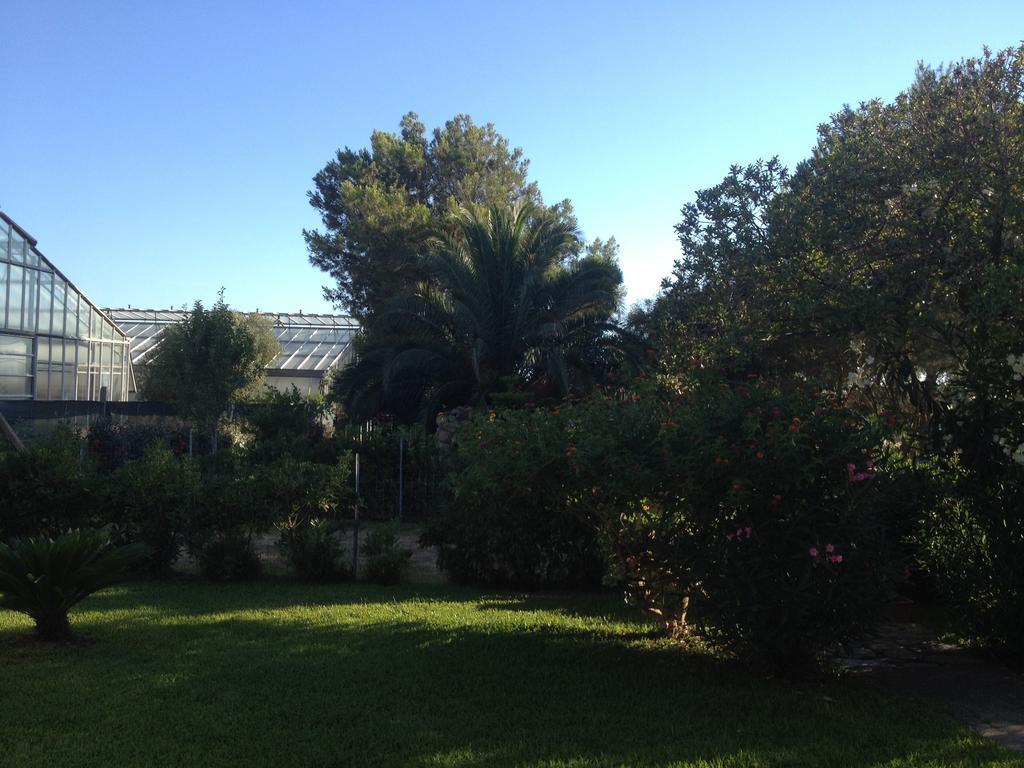 La Contea Bed and Breakfast SantʼAnna Arresi Kamer foto