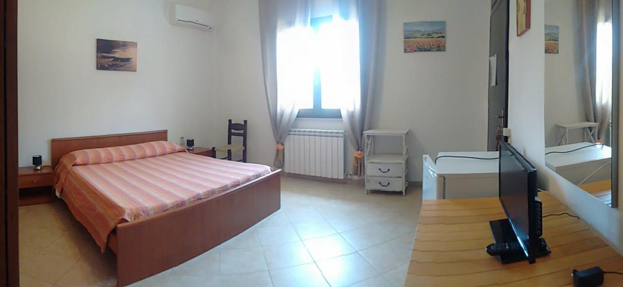 La Contea Bed and Breakfast SantʼAnna Arresi Buitenkant foto